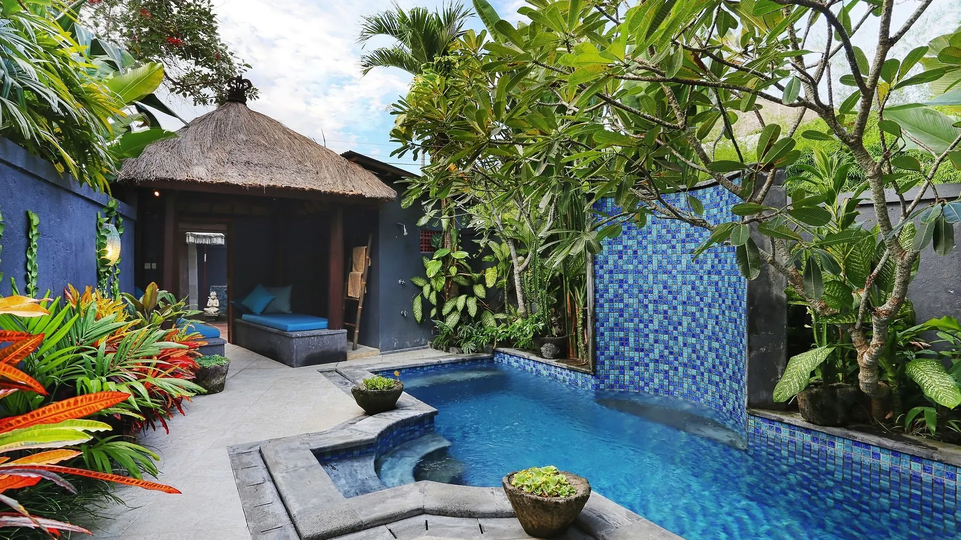 Bali Akasa Villa 塞米亚克