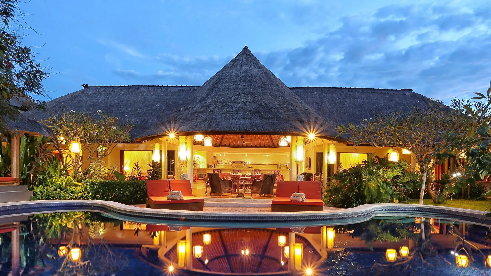 Bali Akasa Villa 塞米亚克 0*,